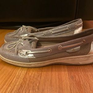 Sperry angelfish boat shoes, size 8 sparkley gray